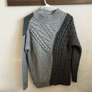 Simply Vera Vera Wang Knit Gray Mockneck Sweater Women’s M